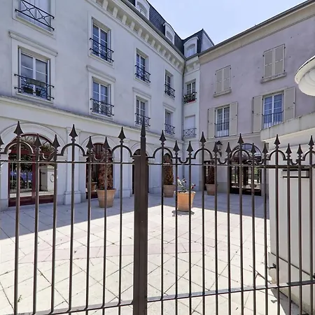 Apartmán Parkside 4 *
