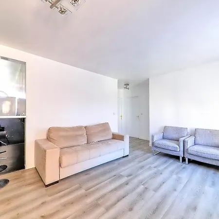 Parkside 4 * Serris