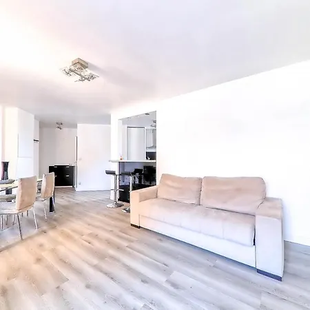 Parkside 4 * Serris